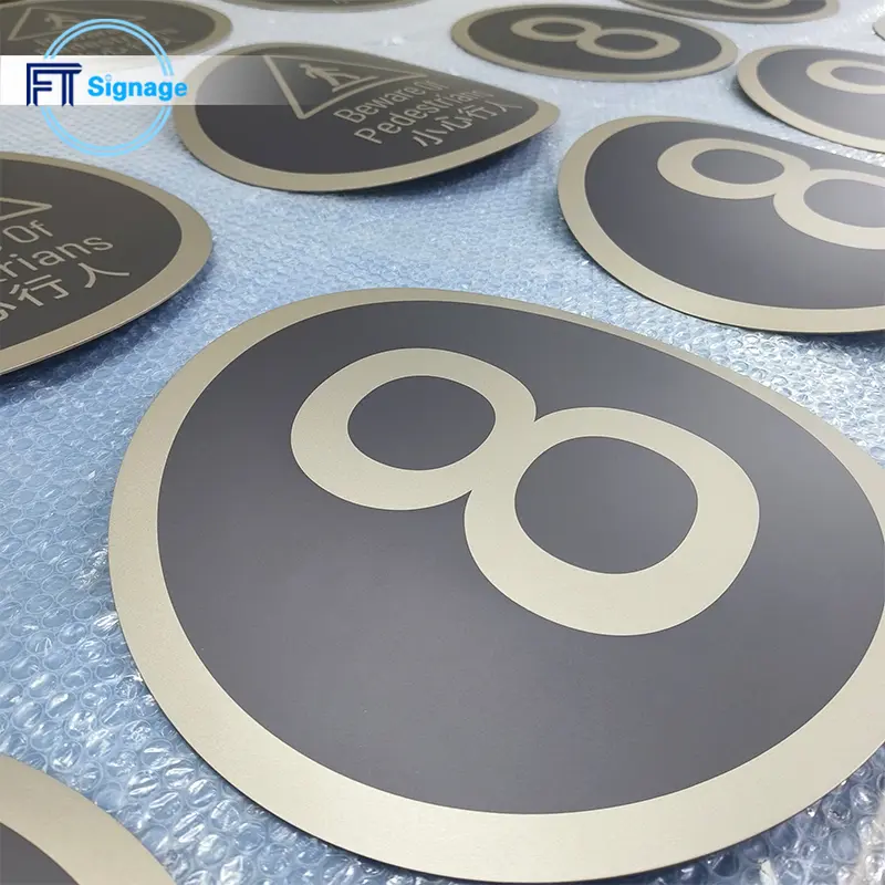 Metal Plaques & Signs