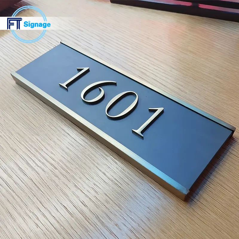 Metal Plaques & Signs - 3
