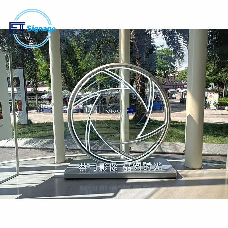 Metal Plaques & Signs - 1