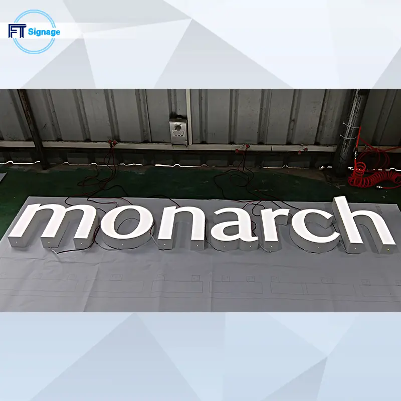 LED front-lit letters - 4