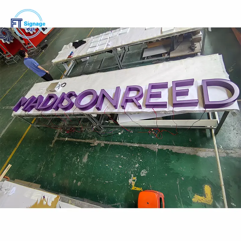 LED front-lit letters - 5
