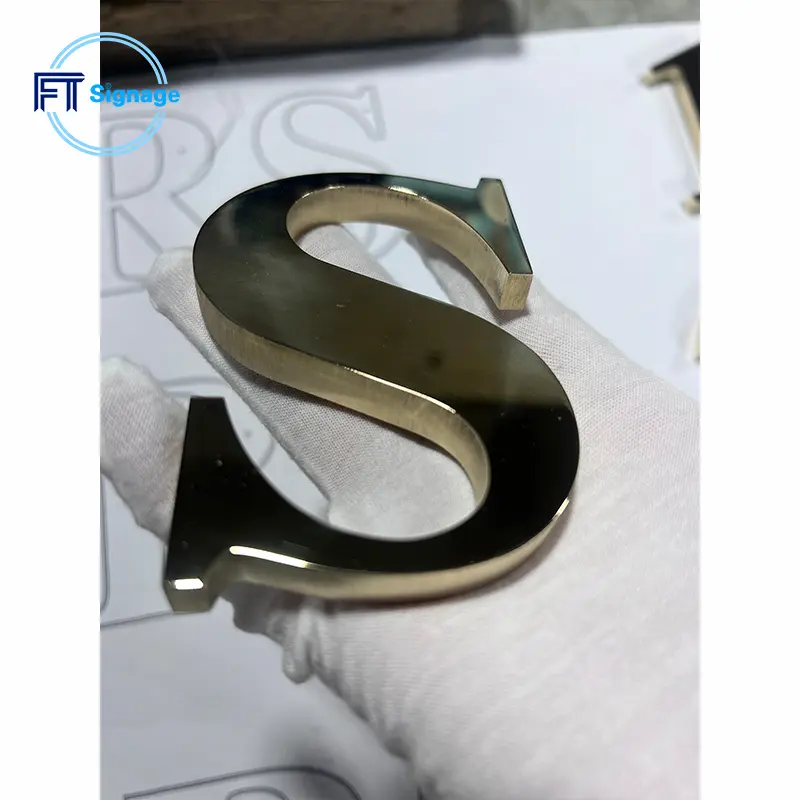 Non-illuminated 3D Letters - 3