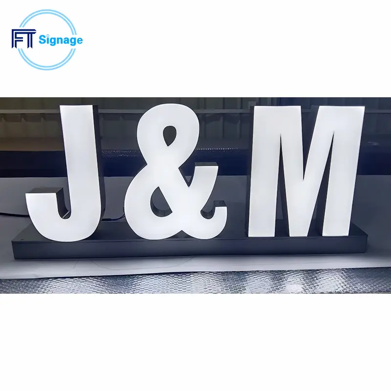 LED front-lit letters - 1