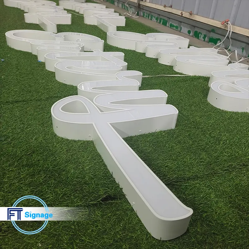 LED front-lit letters - 4