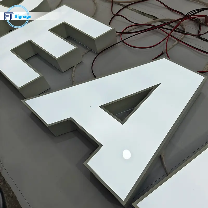 LED front-lit letters - 4
