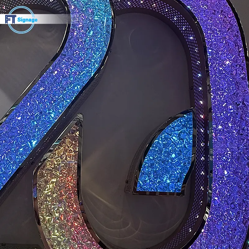 LED front-lit letters - 4